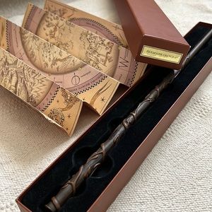 Universal Studios Interactive Hermione Grander Wand w/ MAP & BOX